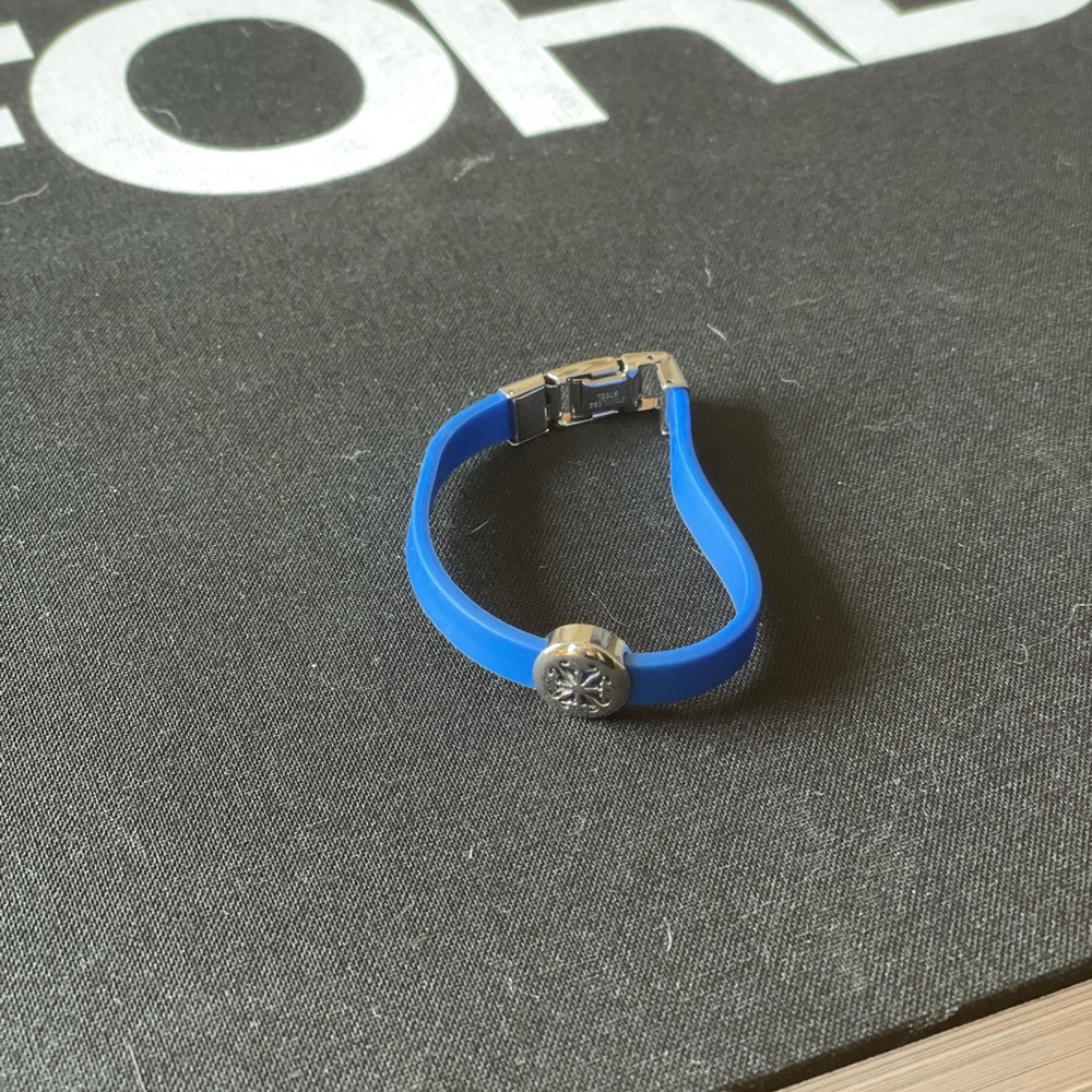 Rustic cuff blue silicon bracelet